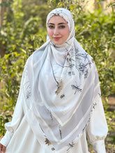 Nouria Khimar